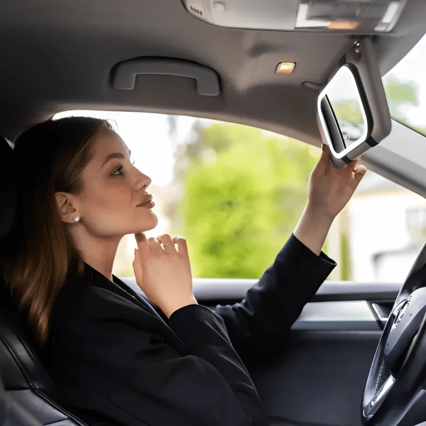 Espejo de maquillaje LED para el coche