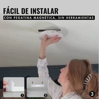 Foco de techo recargable con sensor de movimiento